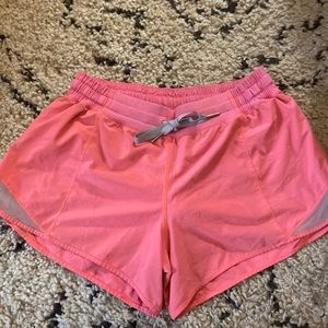 Lululemon Hotty Hot shorts